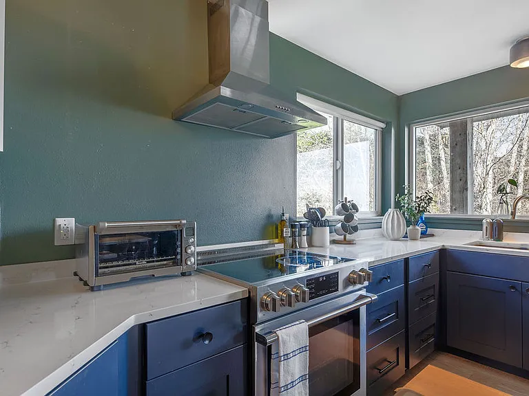 7941 SE Southworth Dr — Photo 37