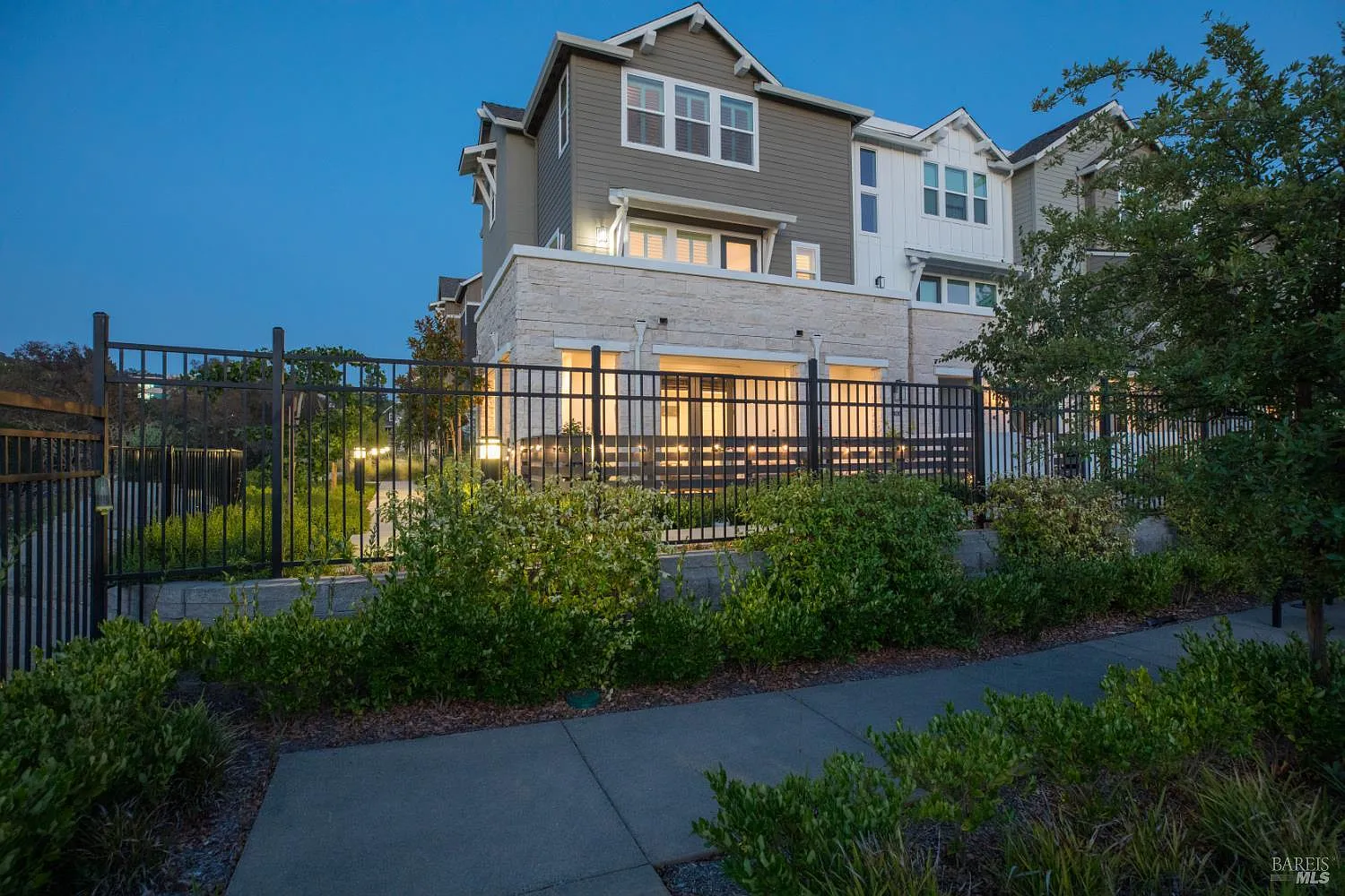 409 Semillon Lane - Photo 2