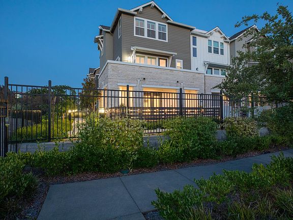2nd image of 409 Semillon Lane