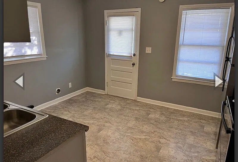 2 bed, 1.0 bath, 837 sqft, $1,250 — Photo 2