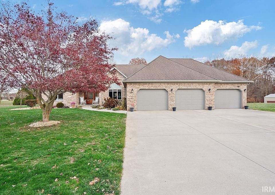 1st image of 2244 Lynn Dr