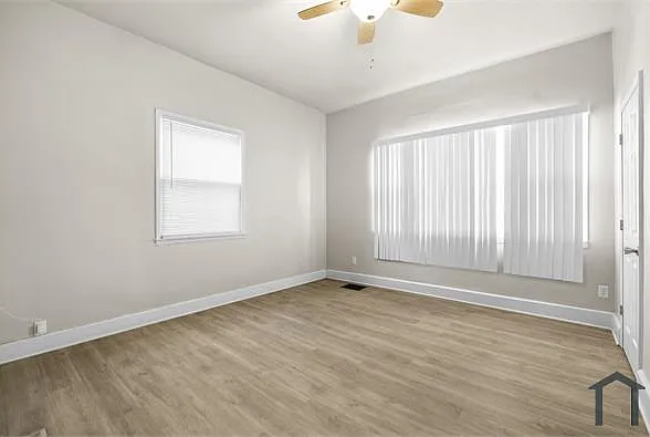 1211 W 30th St — Photo 1