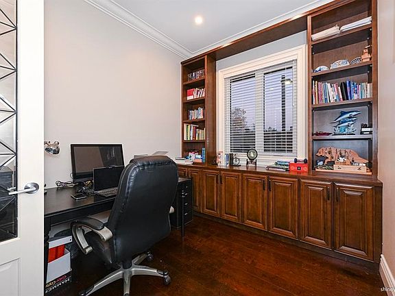 4th image of 9440 Alberta Rd