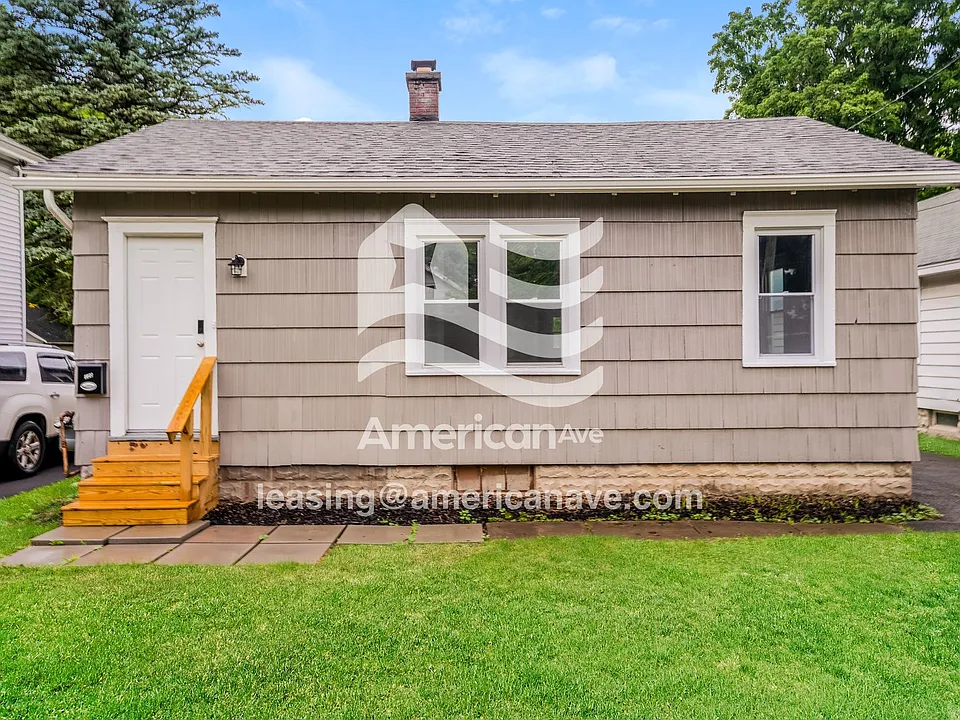 120 Bradford St