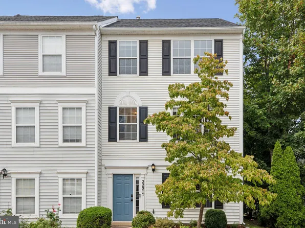 22977 Fleet Ter, Sterling, VA 20166