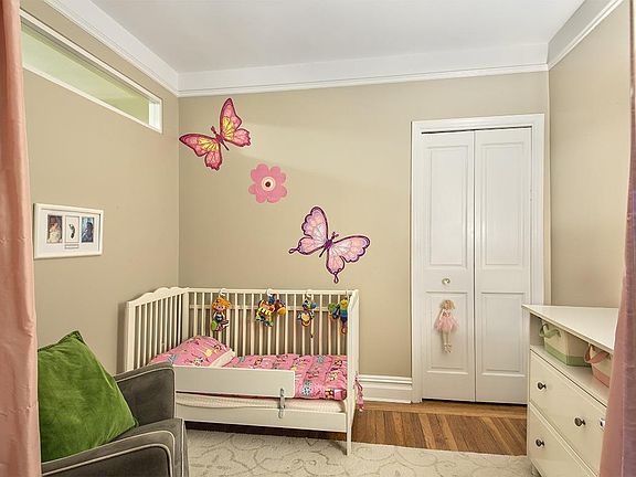 4th image of 110 W 94th St APT 3F
