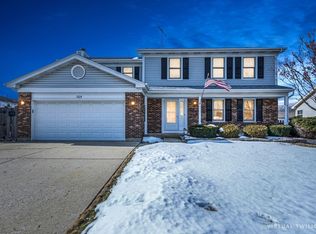 705 Red Coach Ln, Algonquin, IL