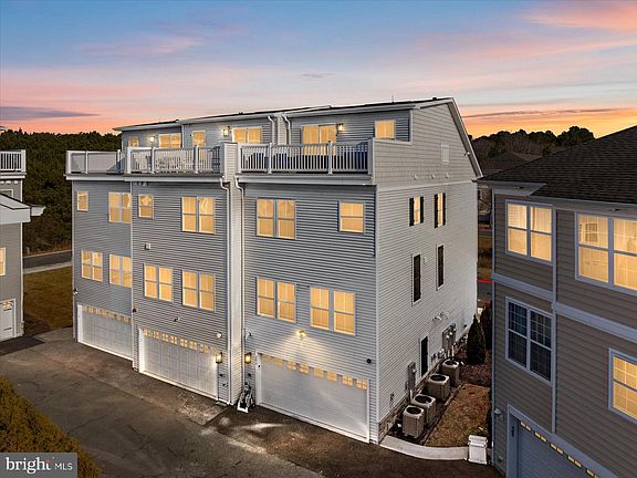 2nd image of 12461 Coastal Marsh Dr Unit 203