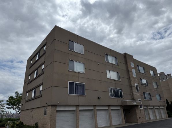 7400 Boulevard East APT 2C