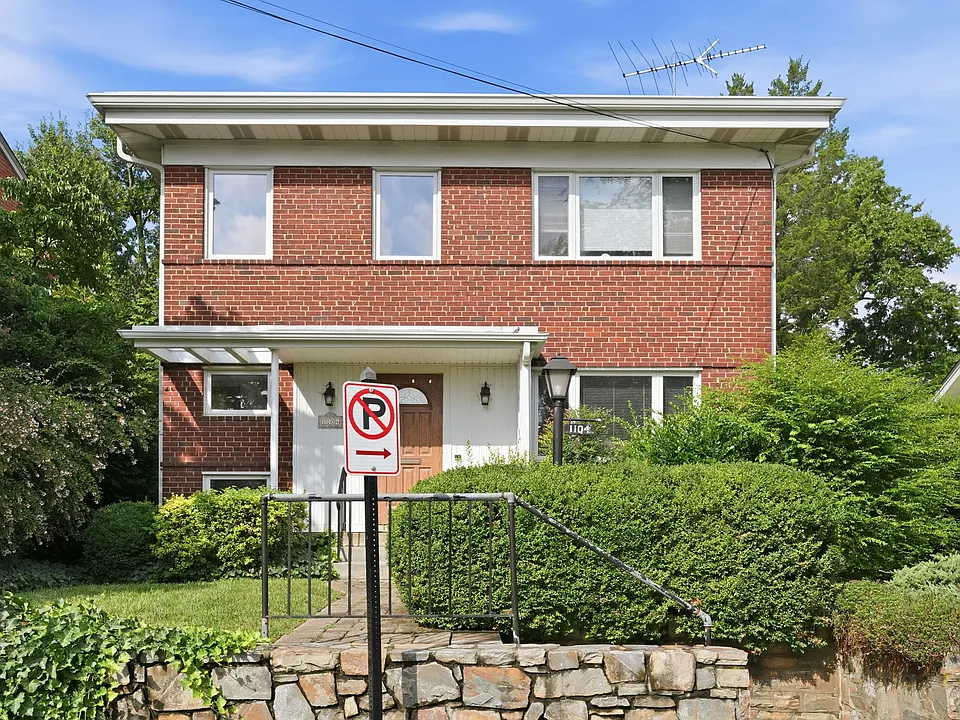 1104 S Cleveland St #1
