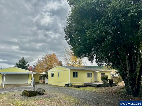 1263 44th Ave, Sweet Home, OR 97386