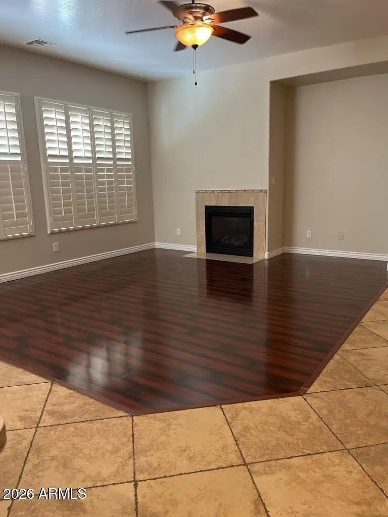 3 bed, 2.0 bath, 2273 sqft, $2,200 — Photo 3