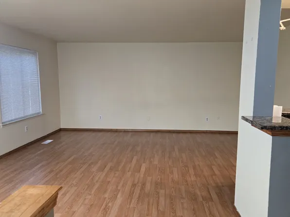 14210 Camelot Dr APT 157-1, Sterling Heights, MI 48312