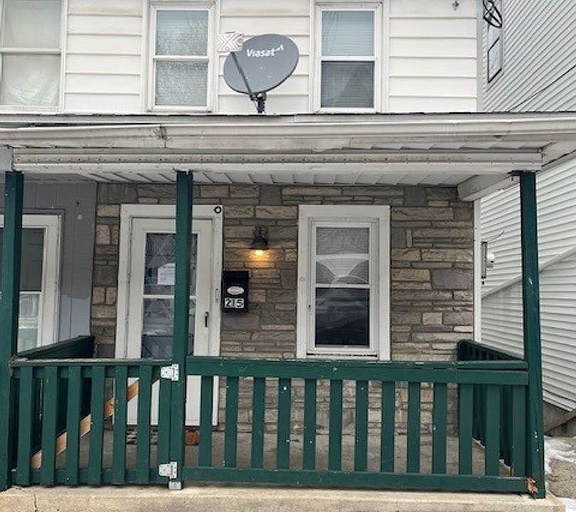1st image of 215 E High St
