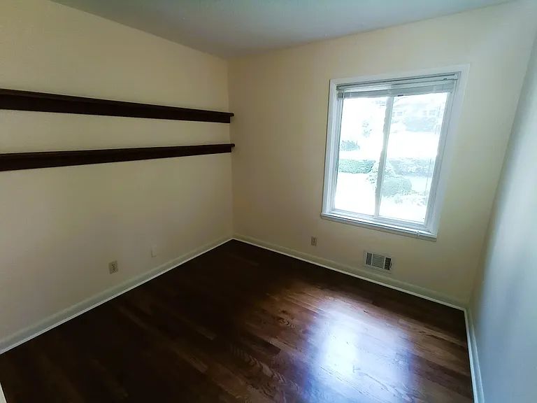 3982 Admiral Dr — Photo 15