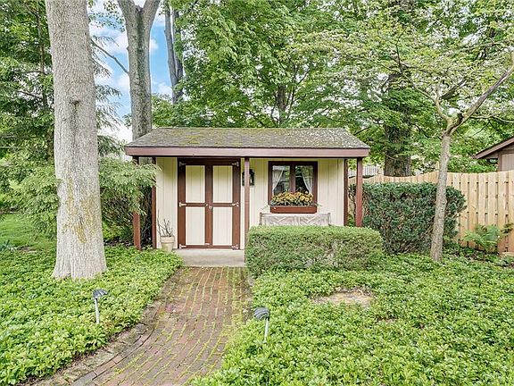 5th image of 4415 Lac Lamen Dr