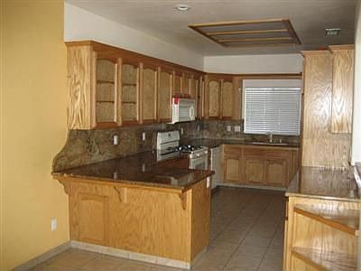 3rd image of 25710 Avenue 17