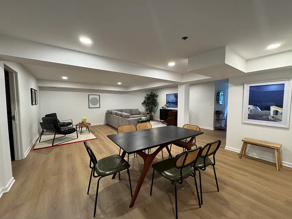 3059 W Augusta Blvd #B