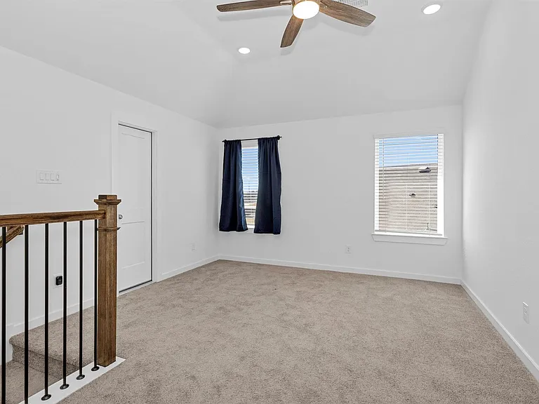 2127 Heather Ridge Way — Photo 26