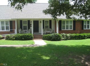 320 Forest Ln, Woodbury, GA 30293