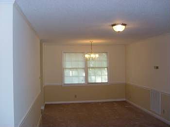 3rd image of 316 Southern Dr