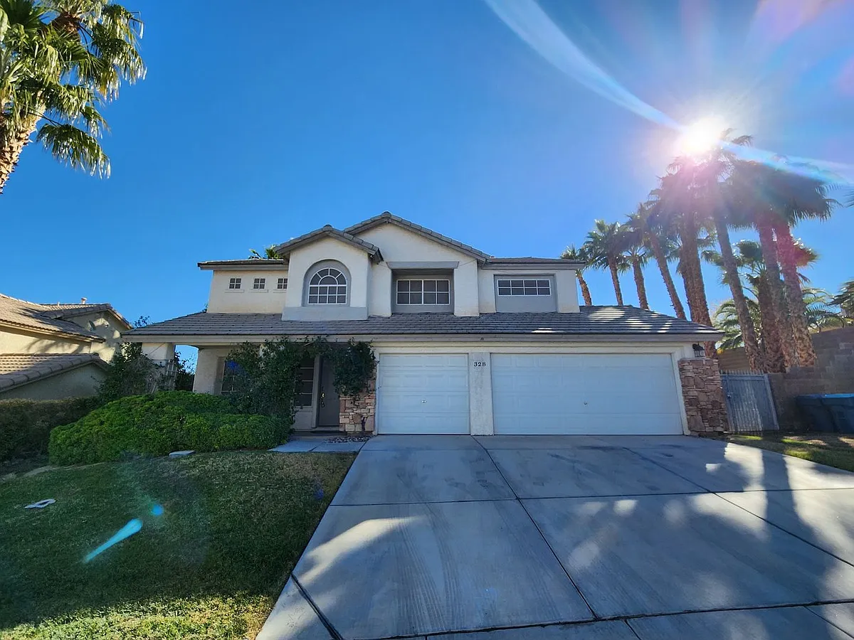 Building Photo - 328 Palisades Dr