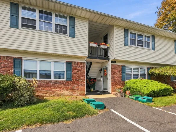 76 Haven Drive #A, Matawan, NJ 07747
