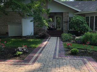 71 N Clayton Rd, New Lebanon, OH 45345