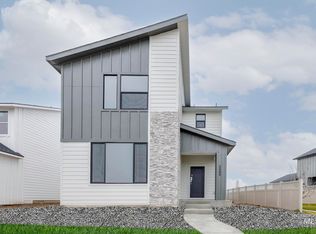 2888 N Eagle Meadow Ave, Kuna, ID 83634