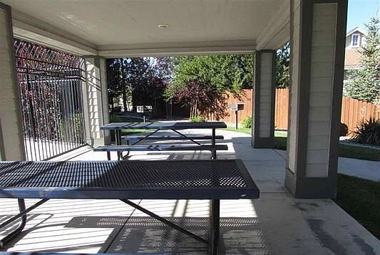 5th image of 5314 Desert Peach Dr