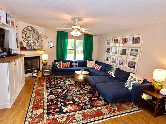 Great room with new mantle 