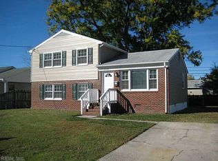 824 Thames Dr, Hampton, VA 23666