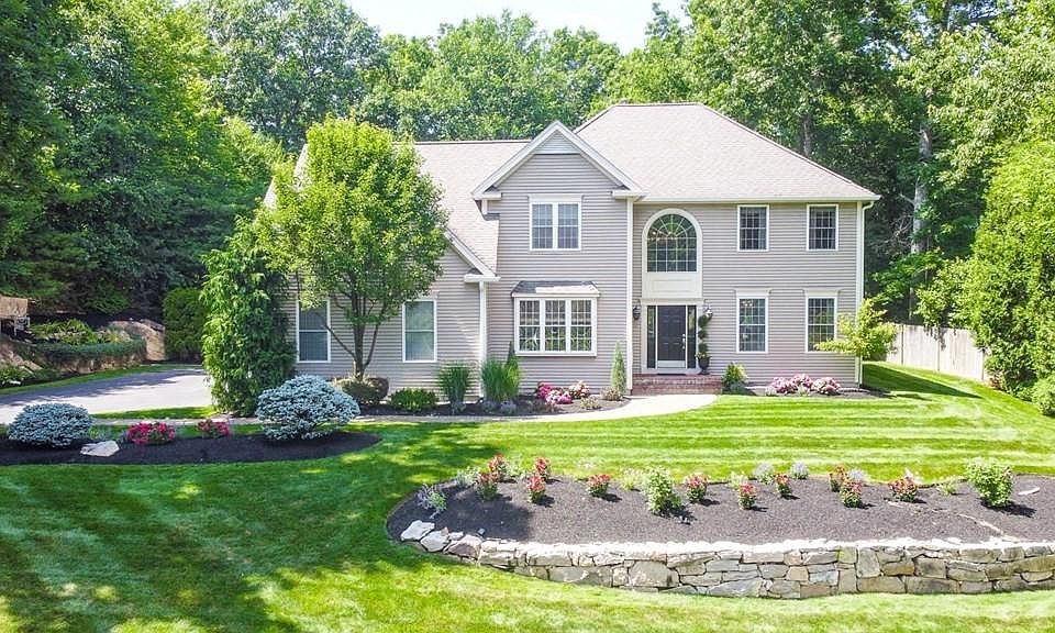 1st image of 17 Southwood Dr