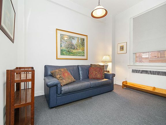5th image of 110 E 87th St APT 1E