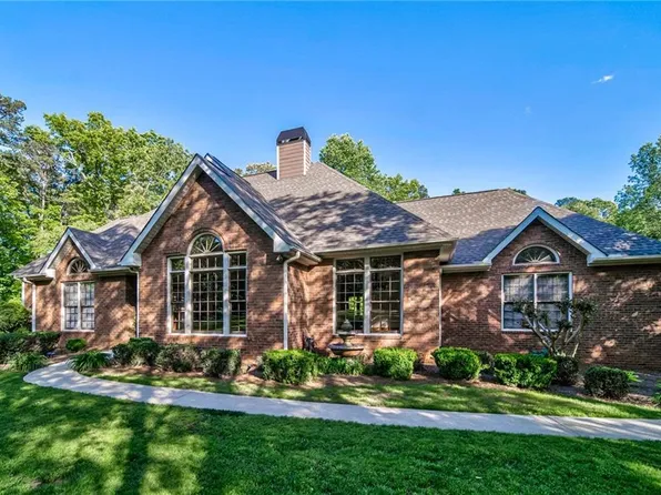 160 Mount Moriah Rd, Dallas, GA 30132
