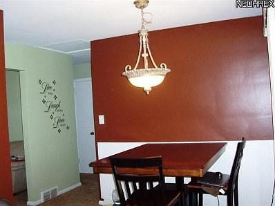 4th image of 975 Afton Ave