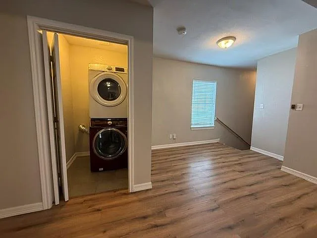 1308 Genova St #2 — Photo 9
