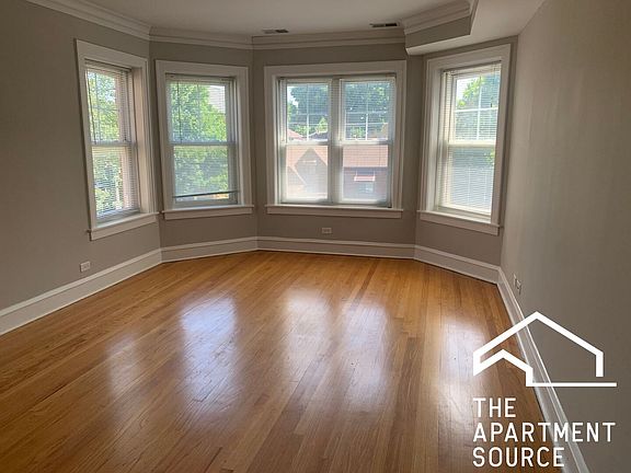 4th image of 829 S Euclid Ave #2S