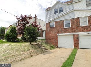 8812 Dewees St, Philadelphia, PA 19152