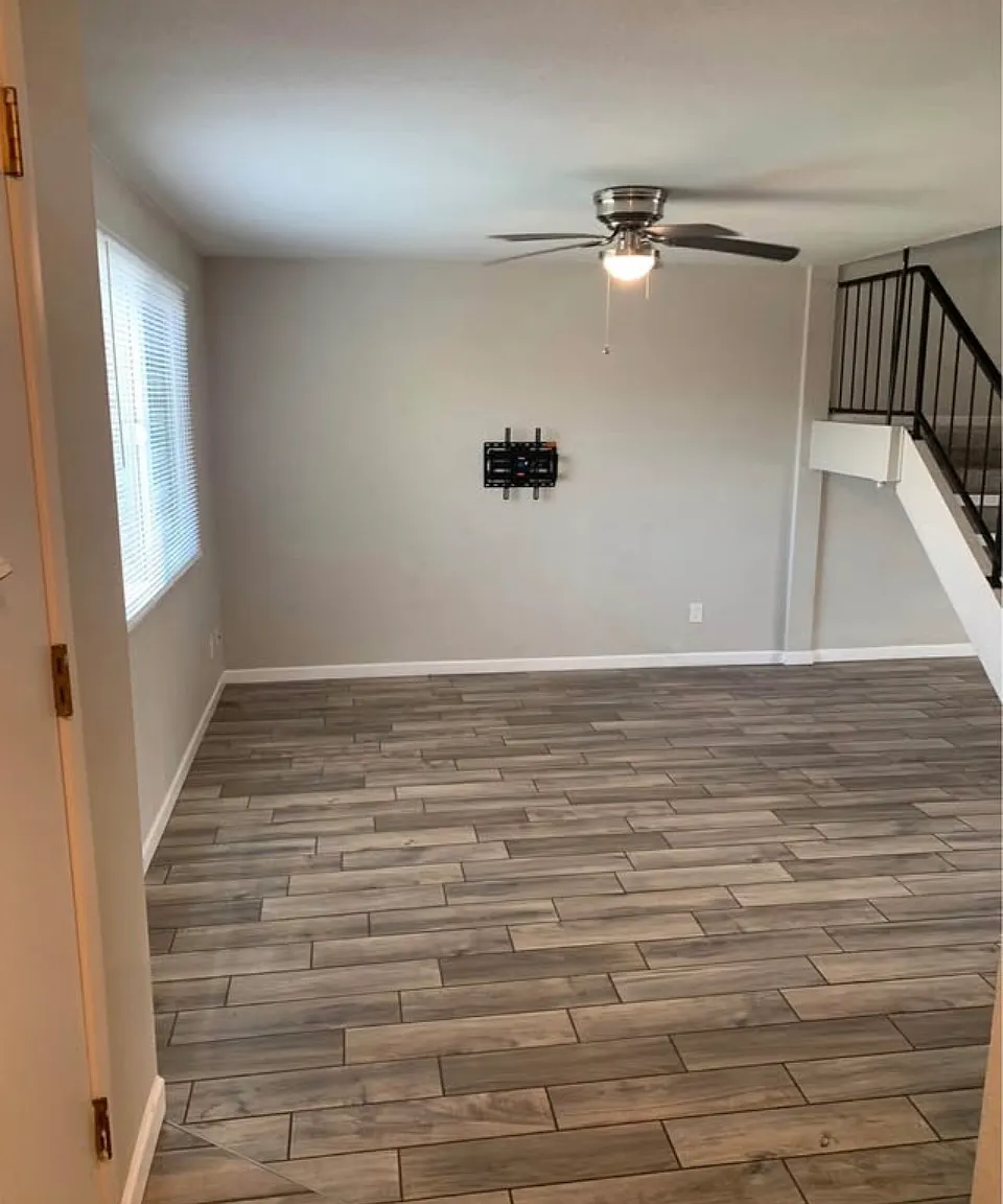3 bed, 2.5 bath, 1656 sqft, $1,950 — Photo 1