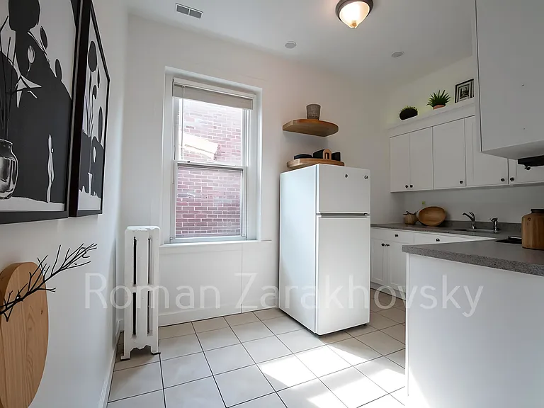 73 Brighton Ave #5 — Photo 6