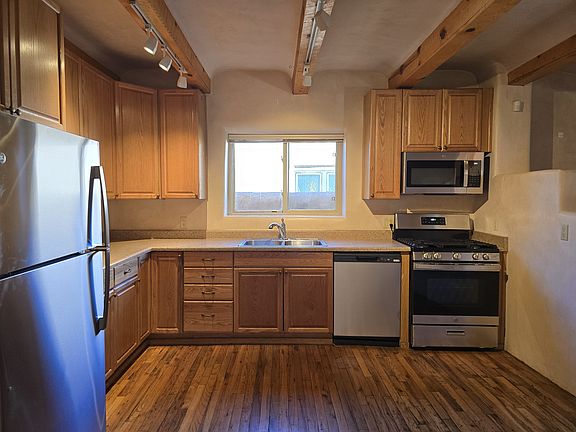 2nd image of 624 Paulin St APT A