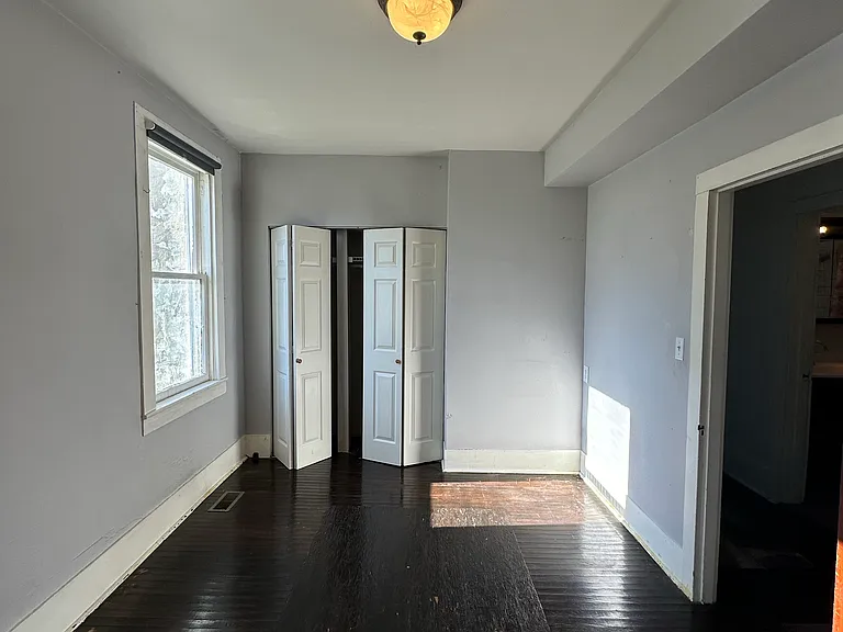 501 S Washington St #1 — Photo 8
