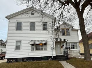 1610 17th St, Two Rivers, WI 54241