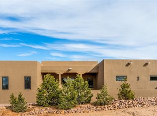 6 Spur Ranch Rd, Lamy, NM 87540