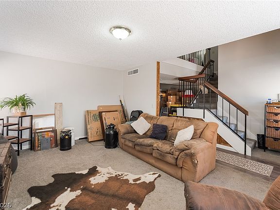 5th image of 3912 Arrowood Dr