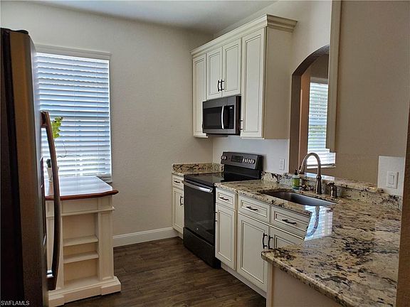 2nd image of 7851 Lake Sawgrass Loop APT 4911