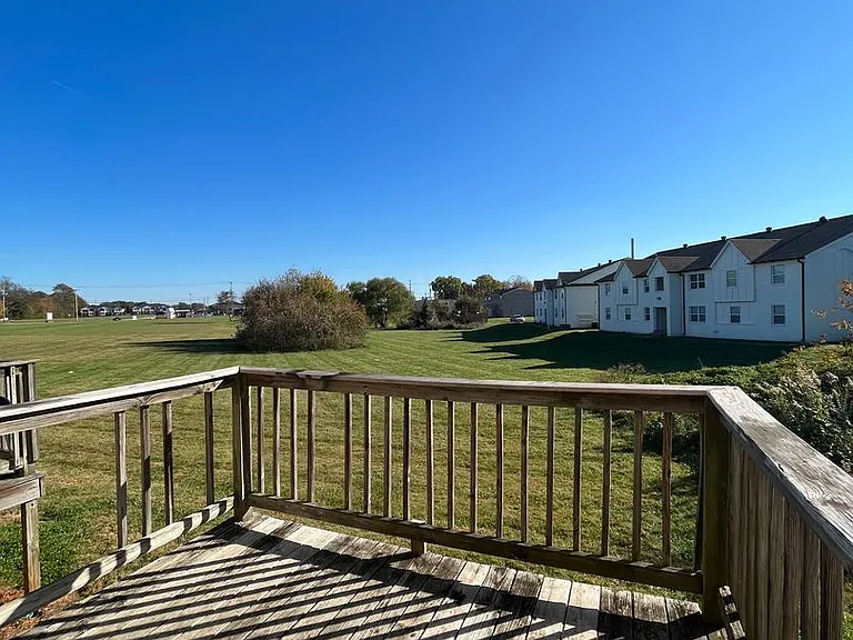 105 Hillridge Ct — Photo 12