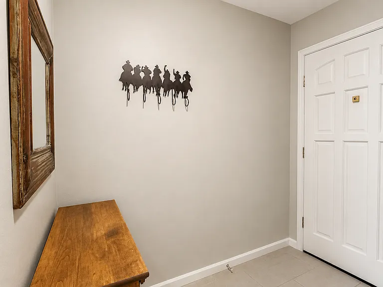 321 SE Orchard Dr #1-27 — Photo 3