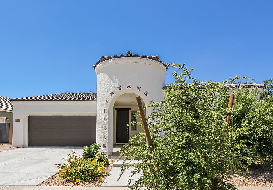 1st image of 22609 E Creosote Dr